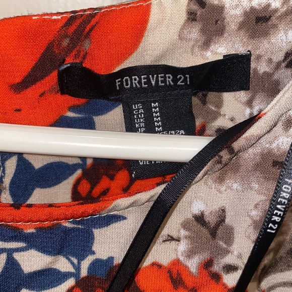 Forever 21 Medium Cream Red Floral Print Dress - Picture 3 of 9